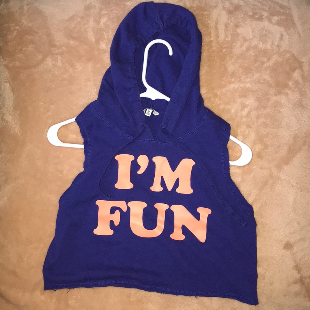 Forever 21 I’M FUN Cropped Hoodie